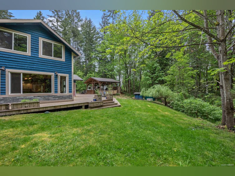 9525 Doyle Road, Black Creek, BC, V9J 1E7 - 22
