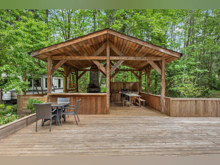 9525 Doyle Road, Black Creek, BC, V9J 1E7 - 19