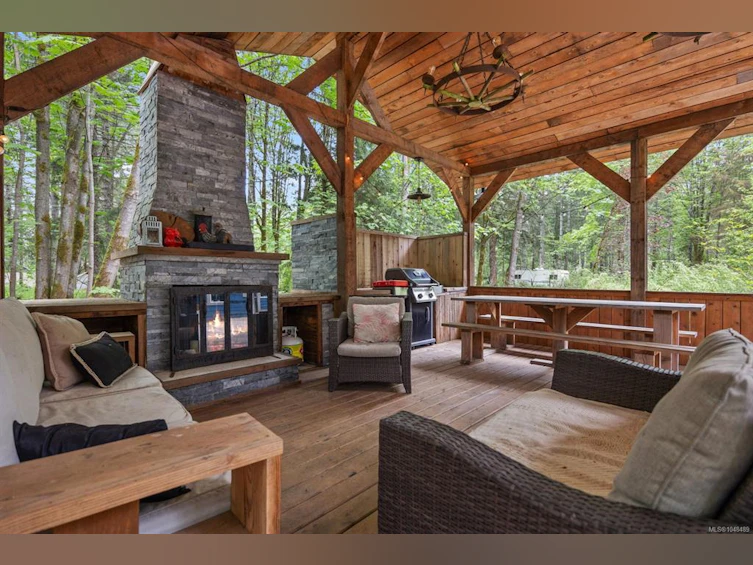 9525 Doyle Road, Black Creek, BC, V9J 1E7 - 17