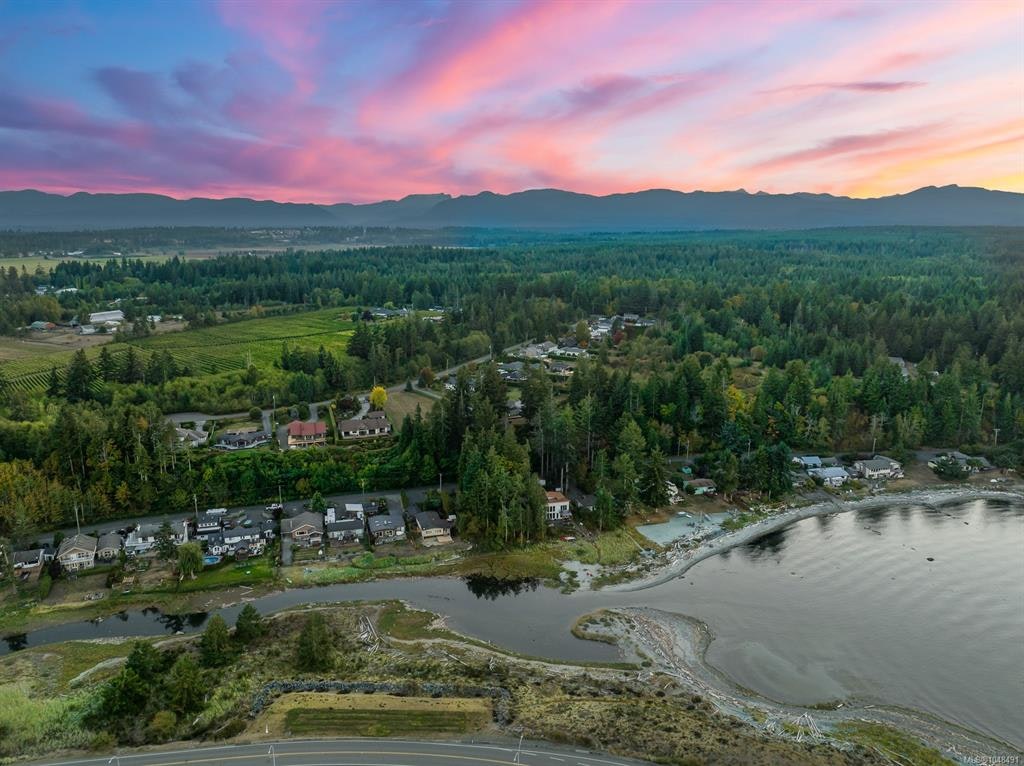 1426 Wilkinson Road, Comox, BC, V9M 4B3