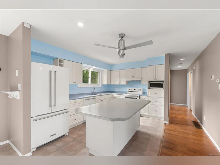 724 Galerno Road, Campbell River, BC, V9W 5J3 - 5