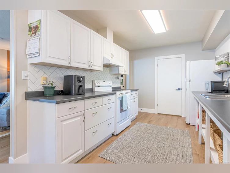 2519 Lasqueti Road, Qualicum Beach, BC, V9K 1Z1 - 15
