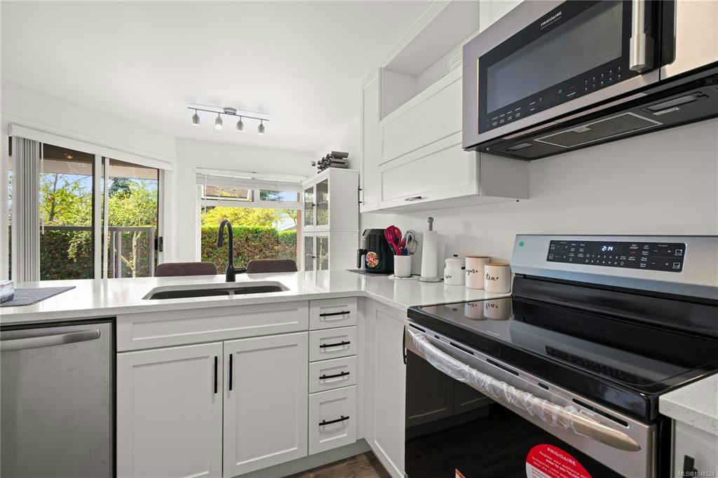 17-478 Culduthel Road, Saanich, BC, V8Z 1G1 - 11