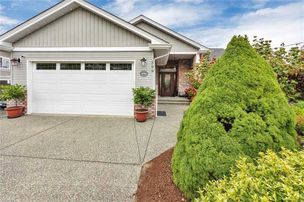 599 Hillcrest Avenue, Ladysmith, BC, V9G 1W1
