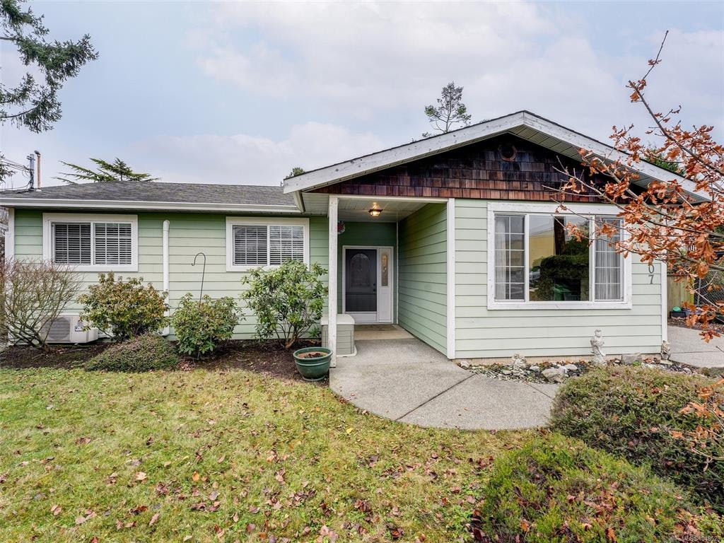 9907 Galaran Road, Sidney, BC, V8L 4G5