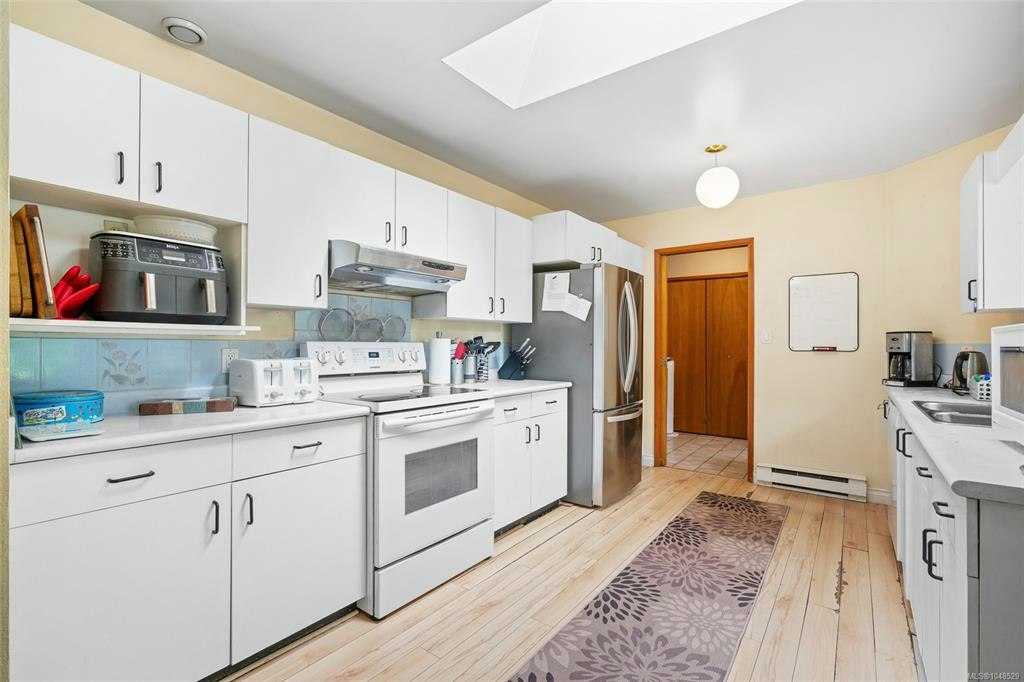 2-1215 Stelly's Cross Road, Central Saanich, BC, V8M 1H3 - 17