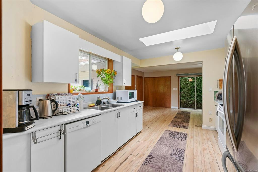 2-1215 Stelly's Cross Road, Central Saanich, BC, V8M 1H3 - 20