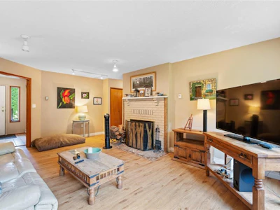 2-1215 Stelly's Cross Road - 5