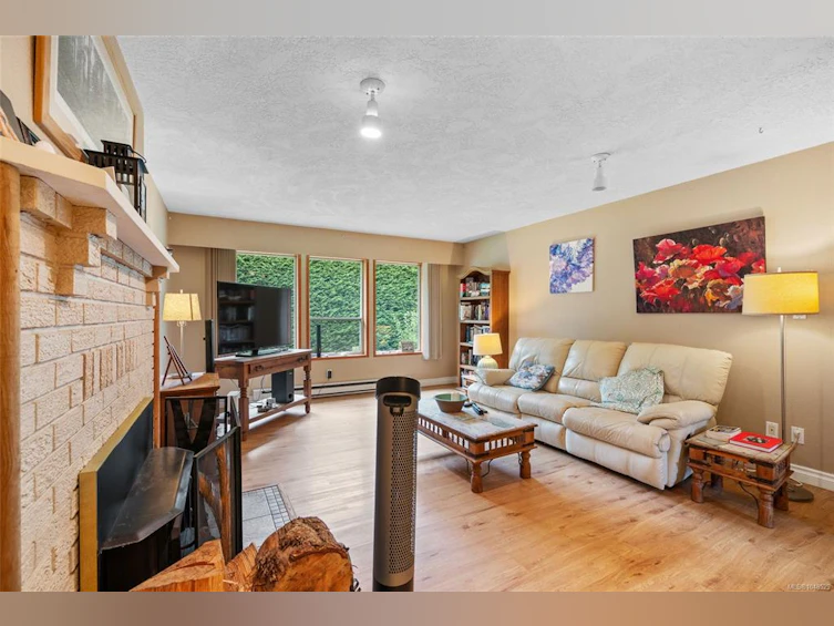 2-1215 Stelly's Cross Road, Central Saanich, BC, V8M 1H3 - 7
