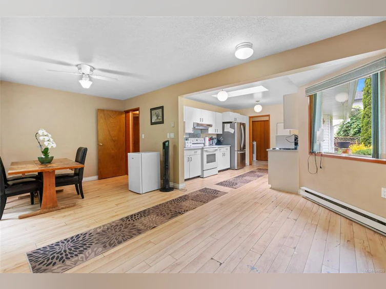 2-1215 Stelly's Cross Road, Central Saanich, BC, V8M 1H3 - 15