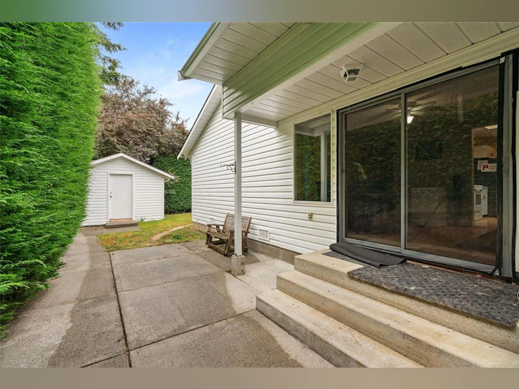 2-1215 Stelly's Cross Road, Central Saanich, BC, V8M 1H3 - 38