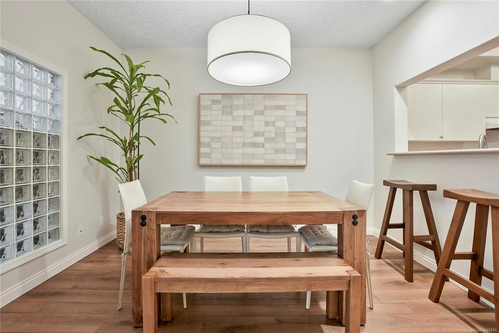 25-4525 Wilkinson Road, Saanich, BC, V8Z 5C3 - 5