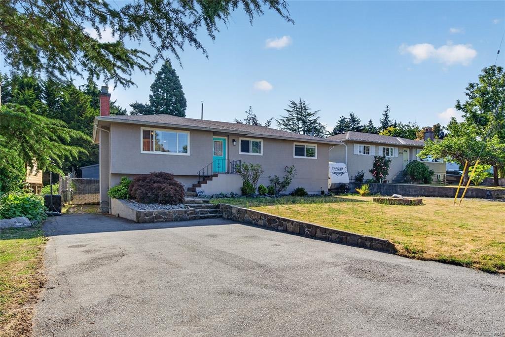4257 Carey Road, Saanich, BC, V8Z 4H1