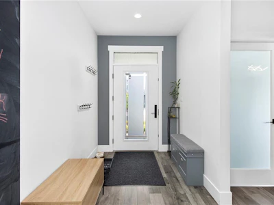 720 Sitka Street - 4