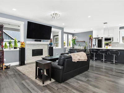 720 Sitka Street - 5