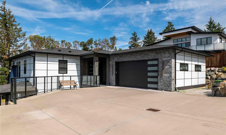 6217 Highwood Drive