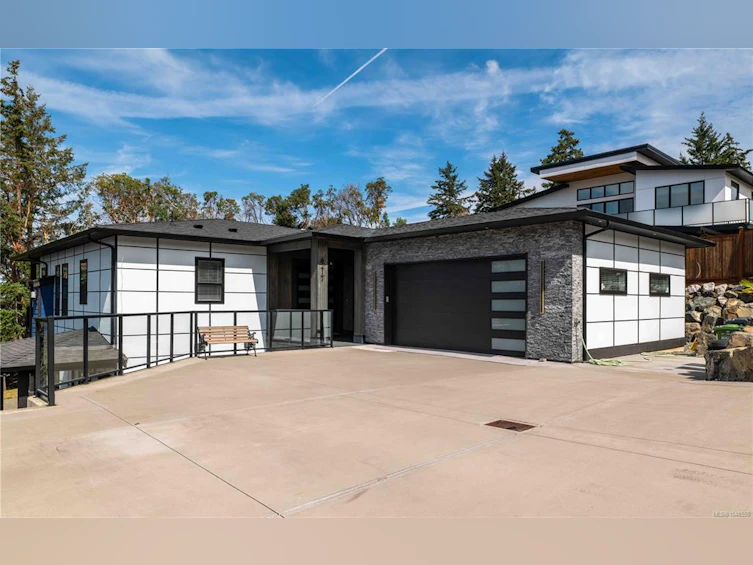 6217 Highwood Drive, Duncan, BC, V9L 0H5