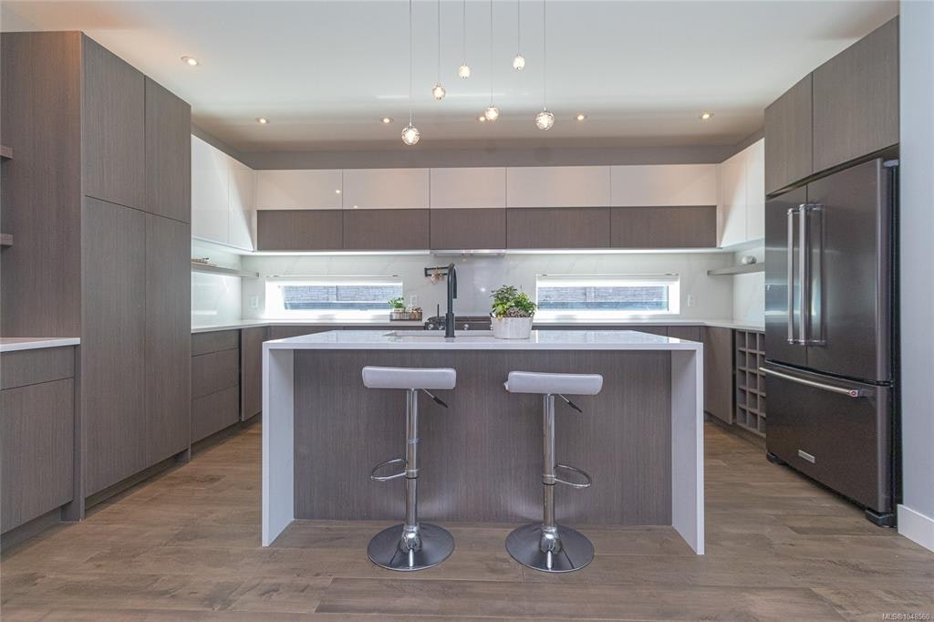 909 Bank Street, Victoria, BC, V8S 4B1 - 14