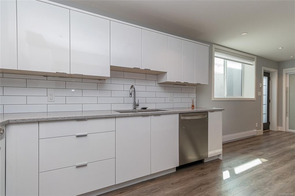 909 Bank Street, Victoria, BC, V8S 4B1 - 33