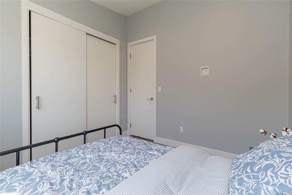 909 Bank Street, Victoria, BC, V8S 4B1 - 28