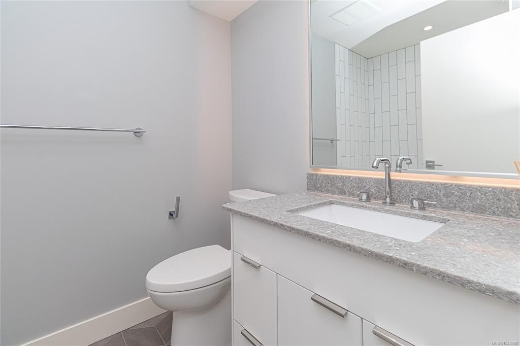 909 Bank Street, Victoria, BC, V8S 4B1 - 35