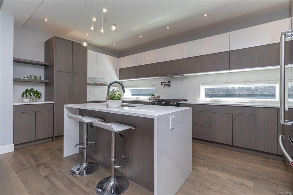 909 Bank Street, Victoria, BC, V8S 4B1 - 13