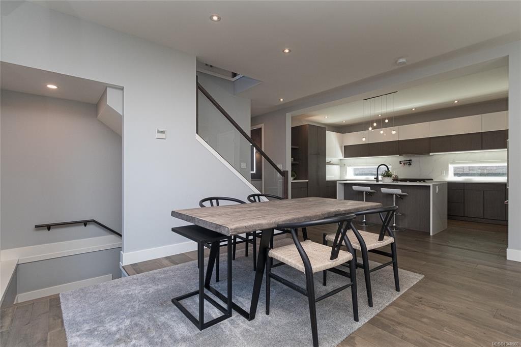 909 Bank Street, Victoria, BC, V8S 4B1 - 12