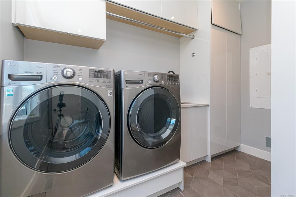 909 Bank Street, Victoria, BC, V8S 4B1 - 18