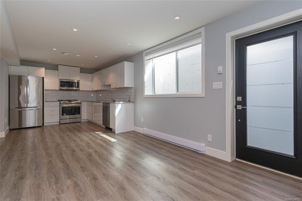 909 Bank Street, Victoria, BC, V8S 4B1 - 32