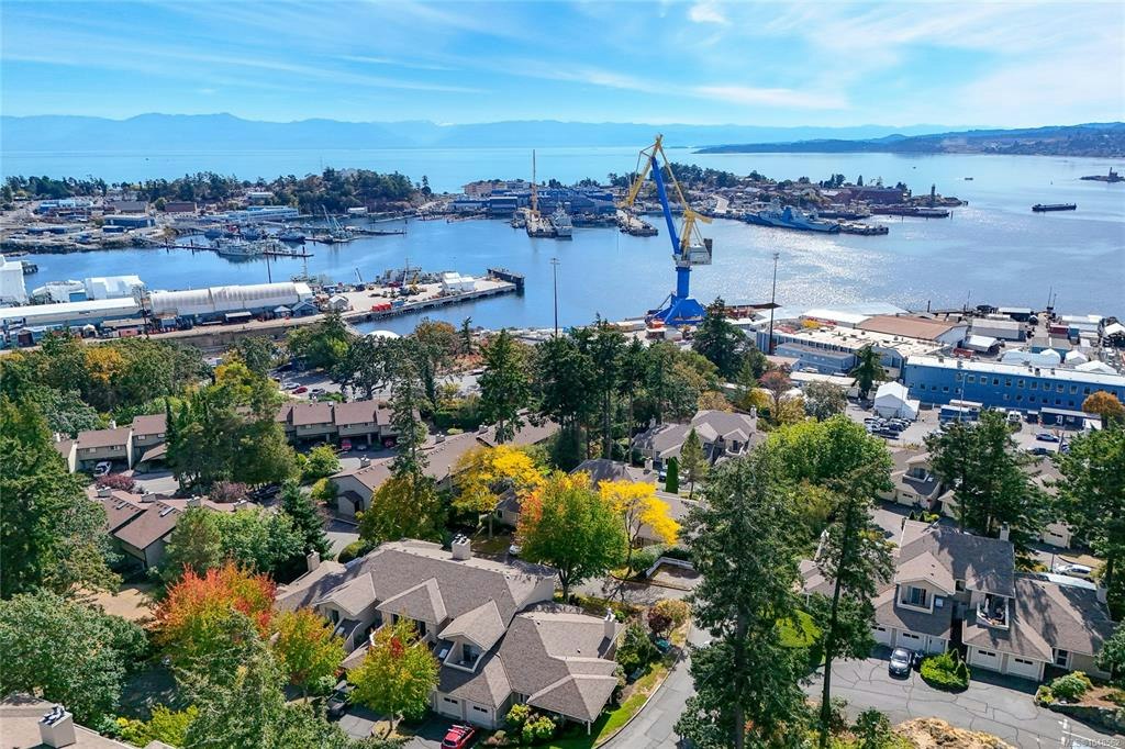 28-909 Admirals Road, Esquimalt, BC, V9A 2P1