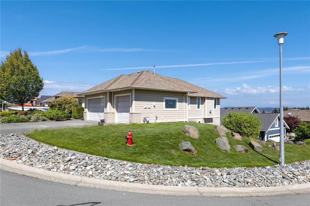 600 Mariner Drive - 4