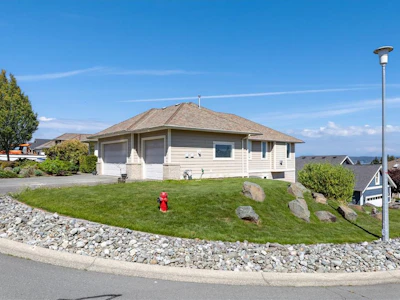 600 Mariner Drive - 4
