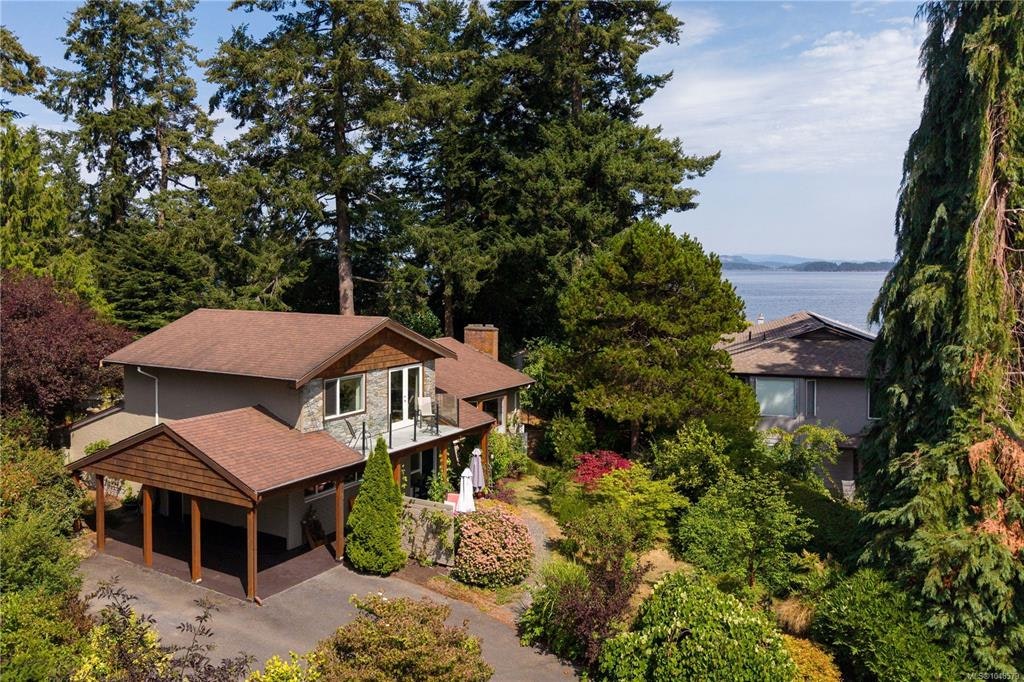 10496 Jocelyn Place, Sidney, BC, V8L 2P5
