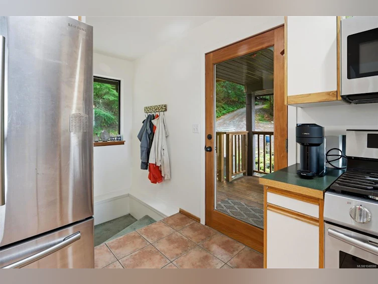 1691 Strathcona Heights Road, Shawnigan Lake, BC, V8H 2A9 - 35
