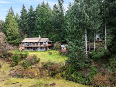 1691 Strathcona Heights Road - 2