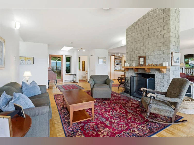 1691 Strathcona Heights Road, Shawnigan Lake, BC, V8H 2A9 - 12