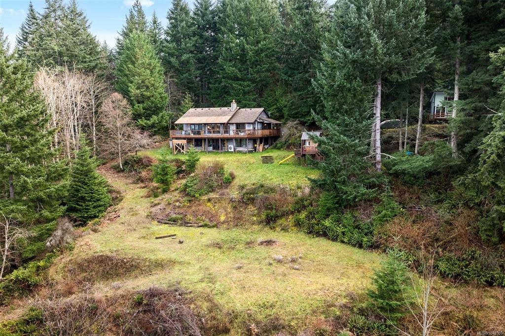 1691 Strathcona Heights Road - 3
