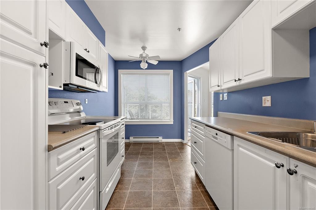 301-2440 Oakville Avenue - 4