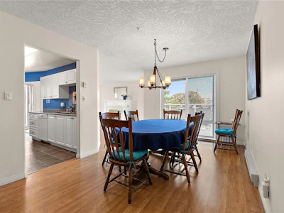 301-2440 Oakville Avenue - 5