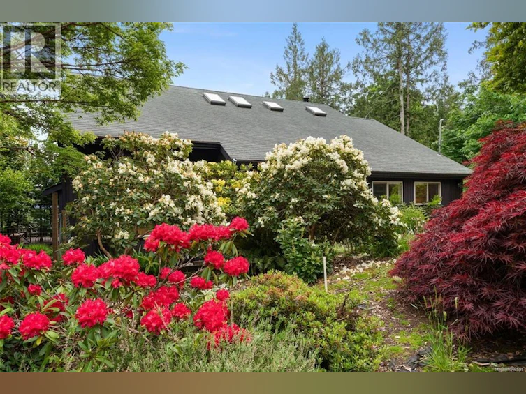 11007 Cedar Lane, North Saanich, BC, V8L 5R1 - 9