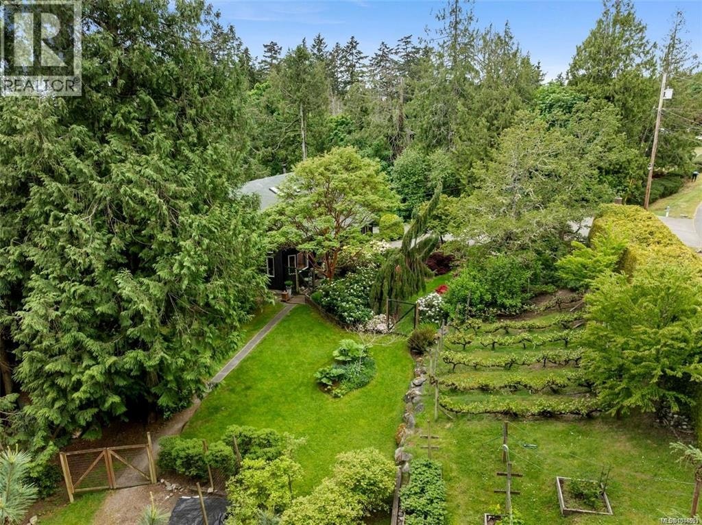 11007 Cedar Lane - 5