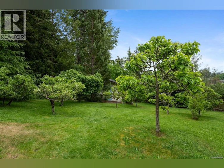 11007 Cedar Lane, North Saanich, BC, V8L 5R1 - 13