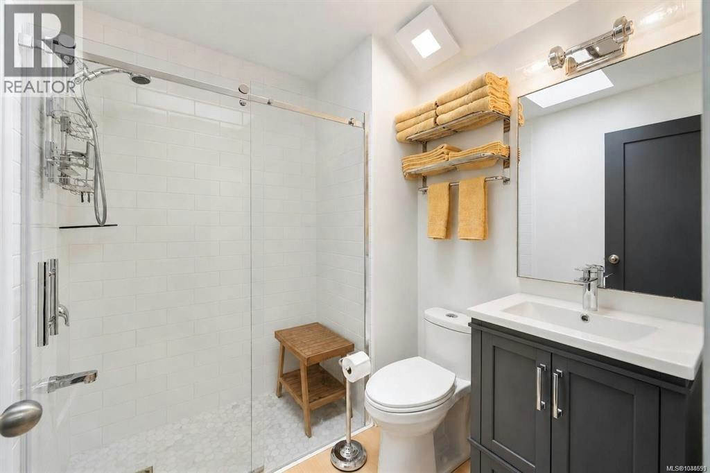 11007 Cedar Lane, North Saanich, BC, V8L 5R1 - 39