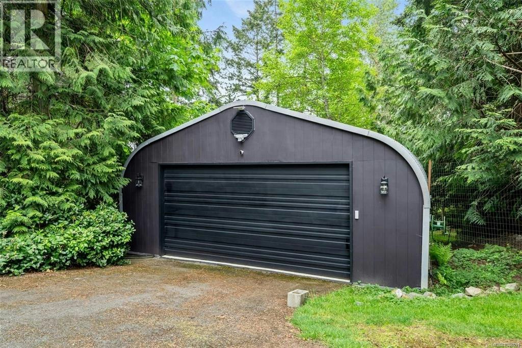 11007 Cedar Lane, North Saanich, BC, V8L 5R1 - 10