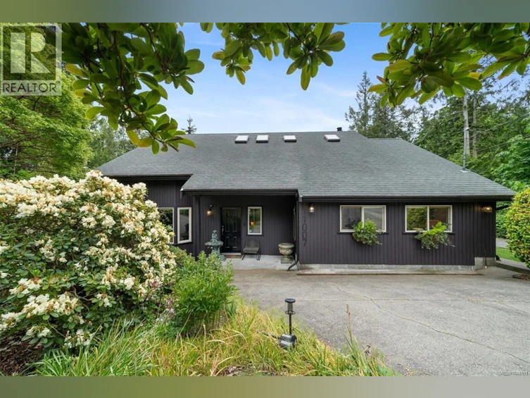11007 Cedar Lane, North Saanich, BC, V8L 5R1 - 7