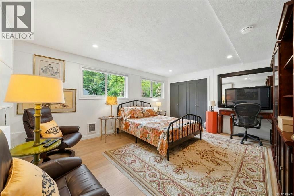 11007 Cedar Lane, North Saanich, BC, V8L 5R1 - 38