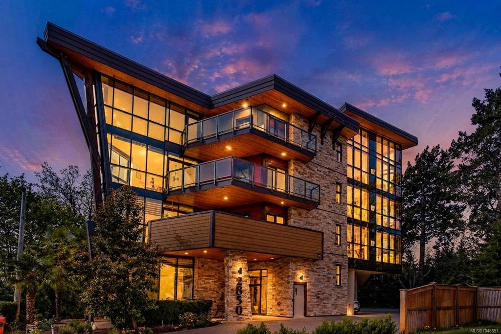 402-2850 Aldwynd Road, Langford, BC, V9B 3S7
