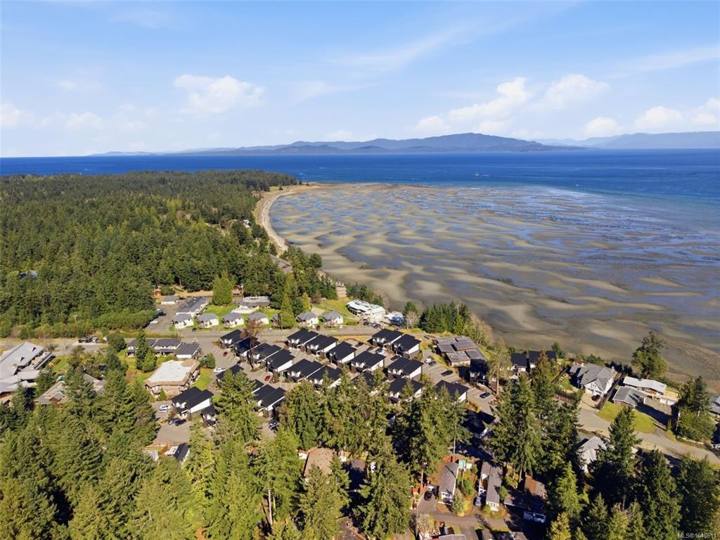 212 (SA1)-1175 Resort Drive, Parksville, BC, V9P 2E3