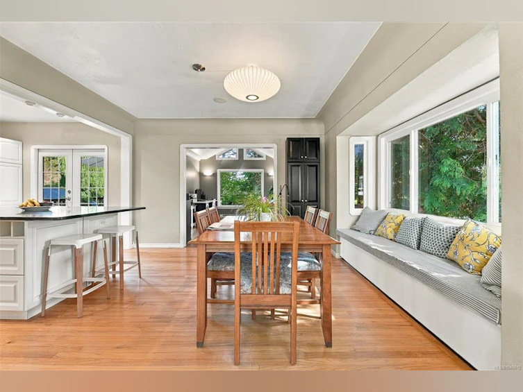 711 Richmond Avenue, Victoria, BC, V8S 3Z2 - 12