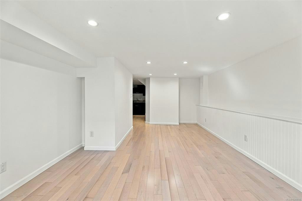 711 Richmond Avenue, Victoria, BC, V8S 3Z2 - 31